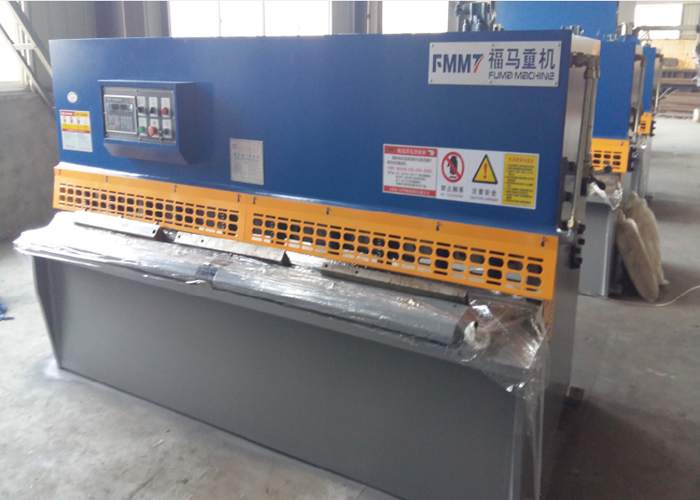 2016款(kuan)擺式剪闆機(jī)QC12Y-6*2500