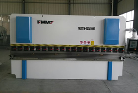 WC67K-125T4000扭軸(zhou)同步數控(kòng)折彎機