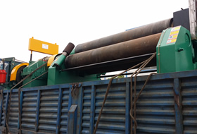 機械(xie)對稱式卷(juàn)闆機