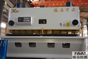 QC11Y-16×2500液壓(ya)閘式剪(jiǎn)闆機