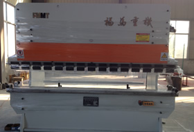 WC67Y系列三缸(gāng)液壓闆料(liao)折彎機