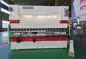 WE67K-130T4100新一代(dai)雙泵控數控折(she)彎