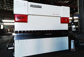 WE67K-300T 4000主伺(si)服數控折彎機(jī)